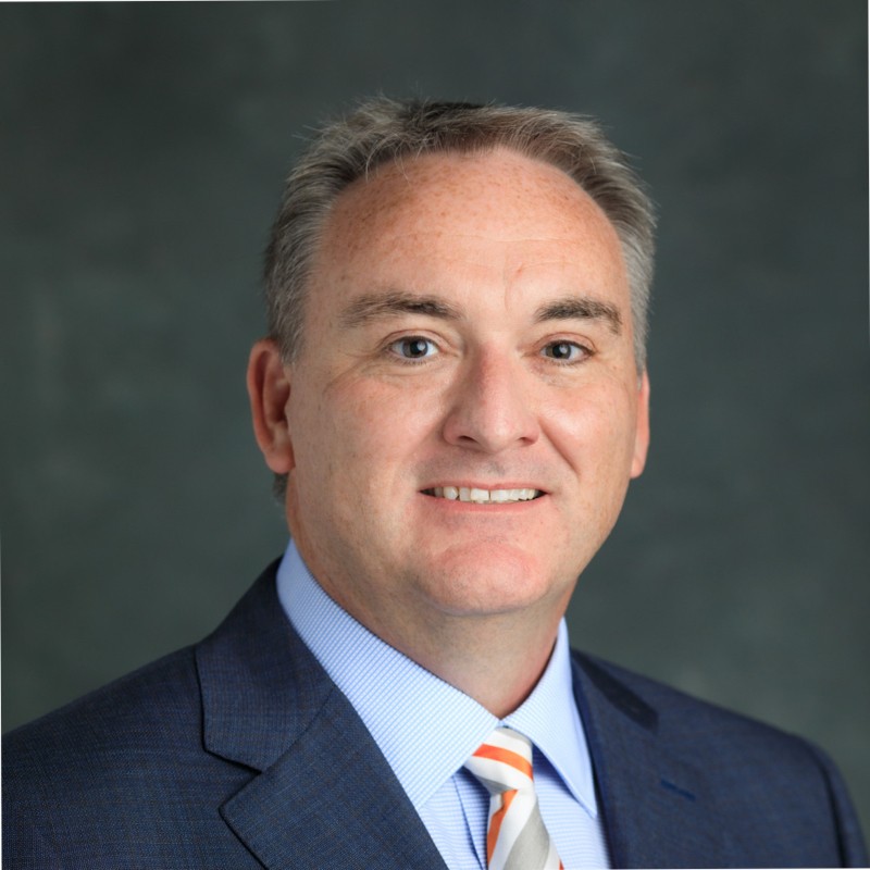 Brad Day, Dr. (PhD) [Araştırma ve İnovasyon Girişimlerinden Sorumlu Rektör Yardımcısı, Tennessee Üniversitesi, Knoxville ]